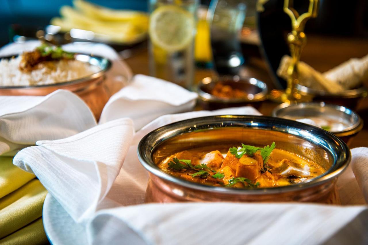 Pullman Sharjah Ξενοδοχείο Εξωτερικό φωτογραφία Paneer masala