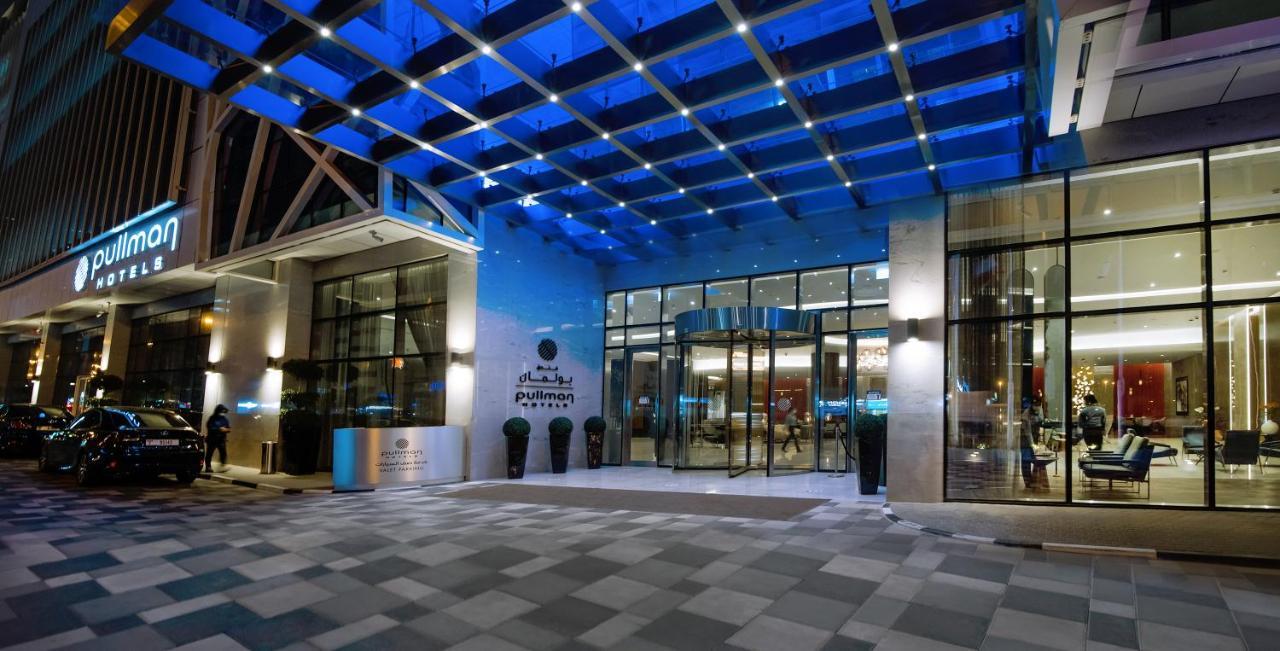 Pullman Sharjah Ξενοδοχείο Εξωτερικό φωτογραφία Entrance of the hotel